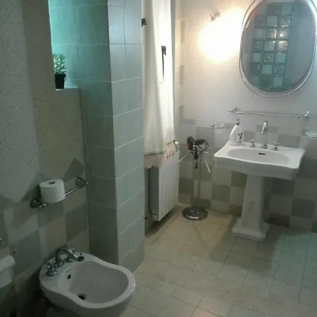לינה וארוחת בוקר Casa Armonia פיצו
